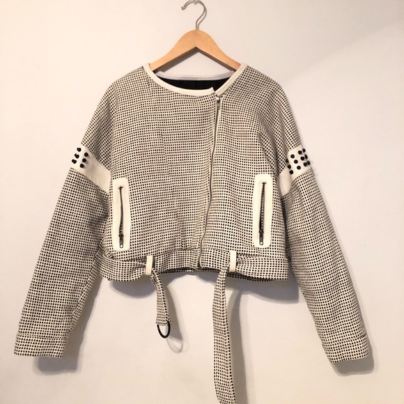 Chic jacket - Picture 2 of 8